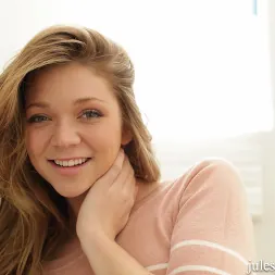 Jessie Andrews in 'Jules Jordan' Fucked On Her Webcam Also (Featured In Miley Cyrus's New Music Video - Decisions) (Thumbnail 12)